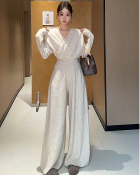 Autumn and winter unique chanelstyle sweater 2pcs set