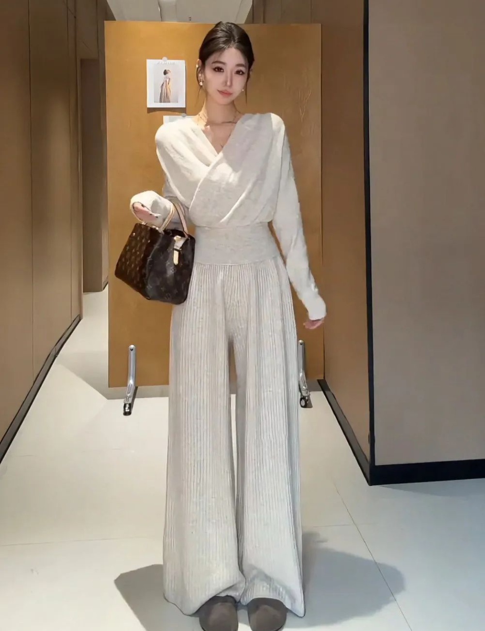 Autumn and winter unique chanelstyle sweater 2pcs set