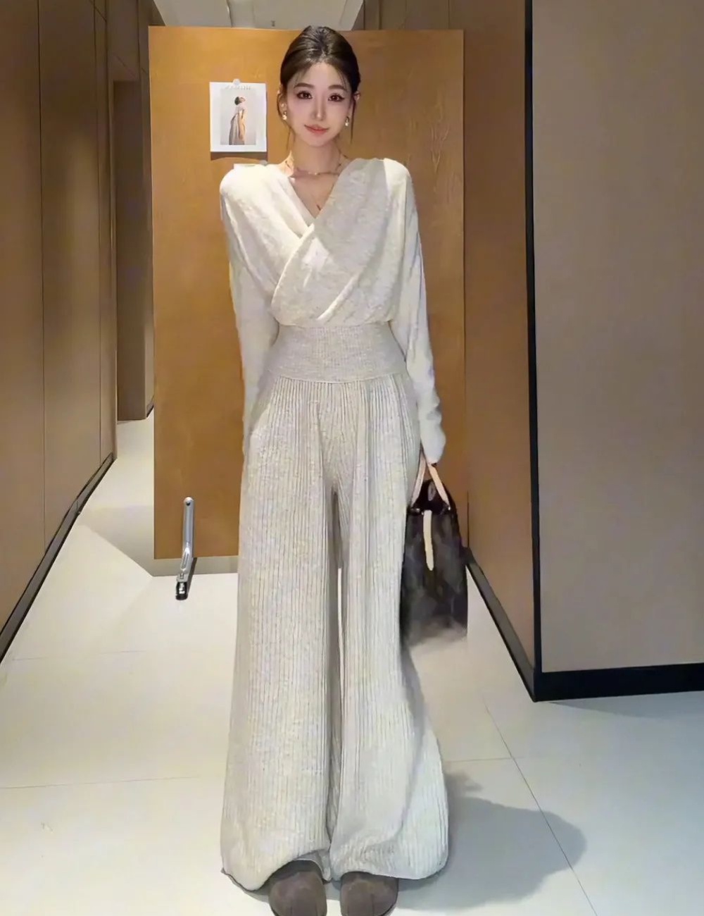 Autumn and winter unique chanelstyle sweater 2pcs set