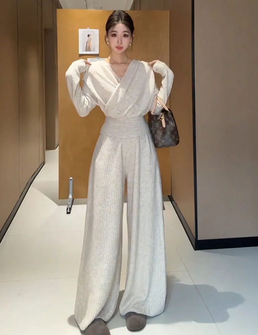 Autumn and winter unique chanelstyle sweater 2pcs set