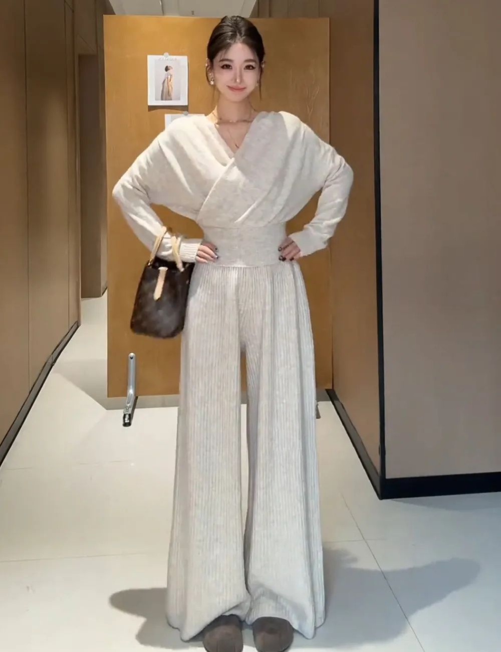 Autumn and winter unique chanelstyle sweater 2pcs set