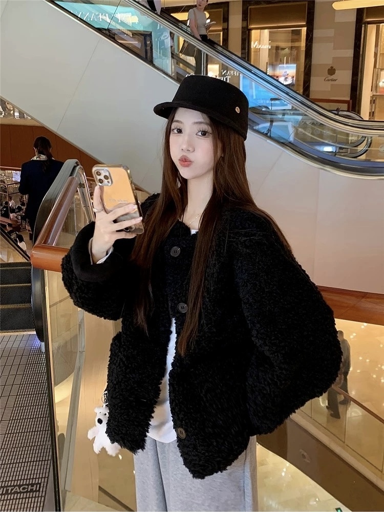 Winter thick lambs wool coat loose short tops for women