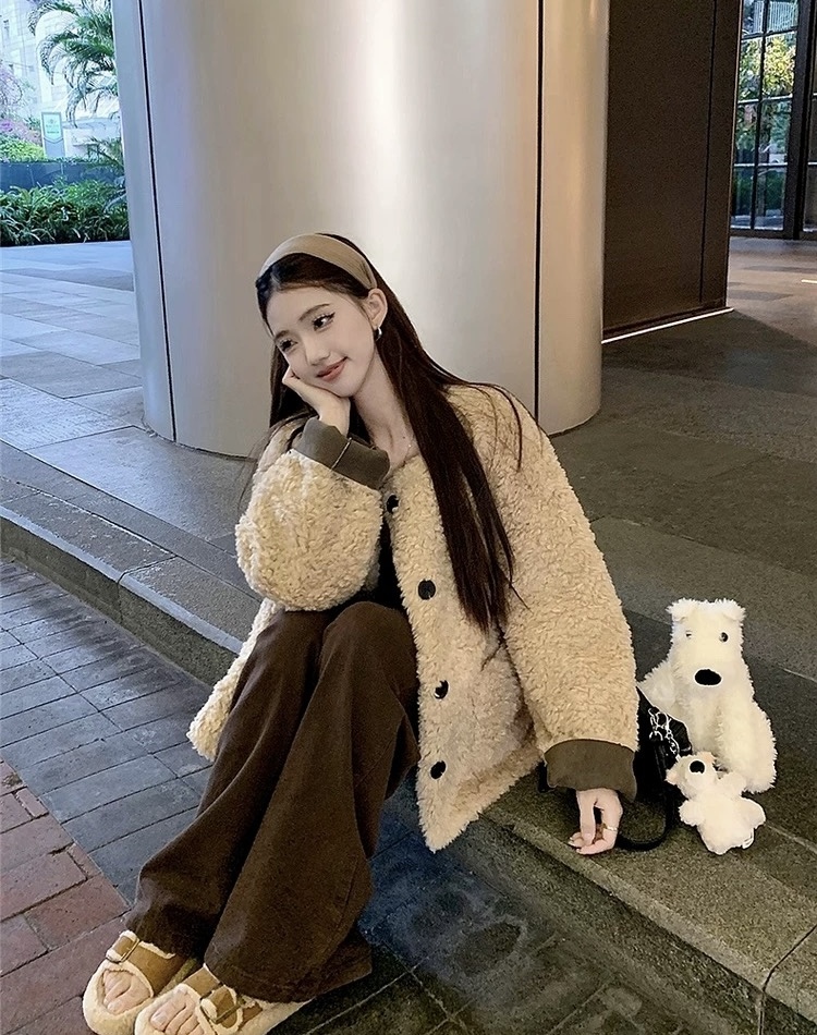 Winter thick lambs wool coat loose short tops for women