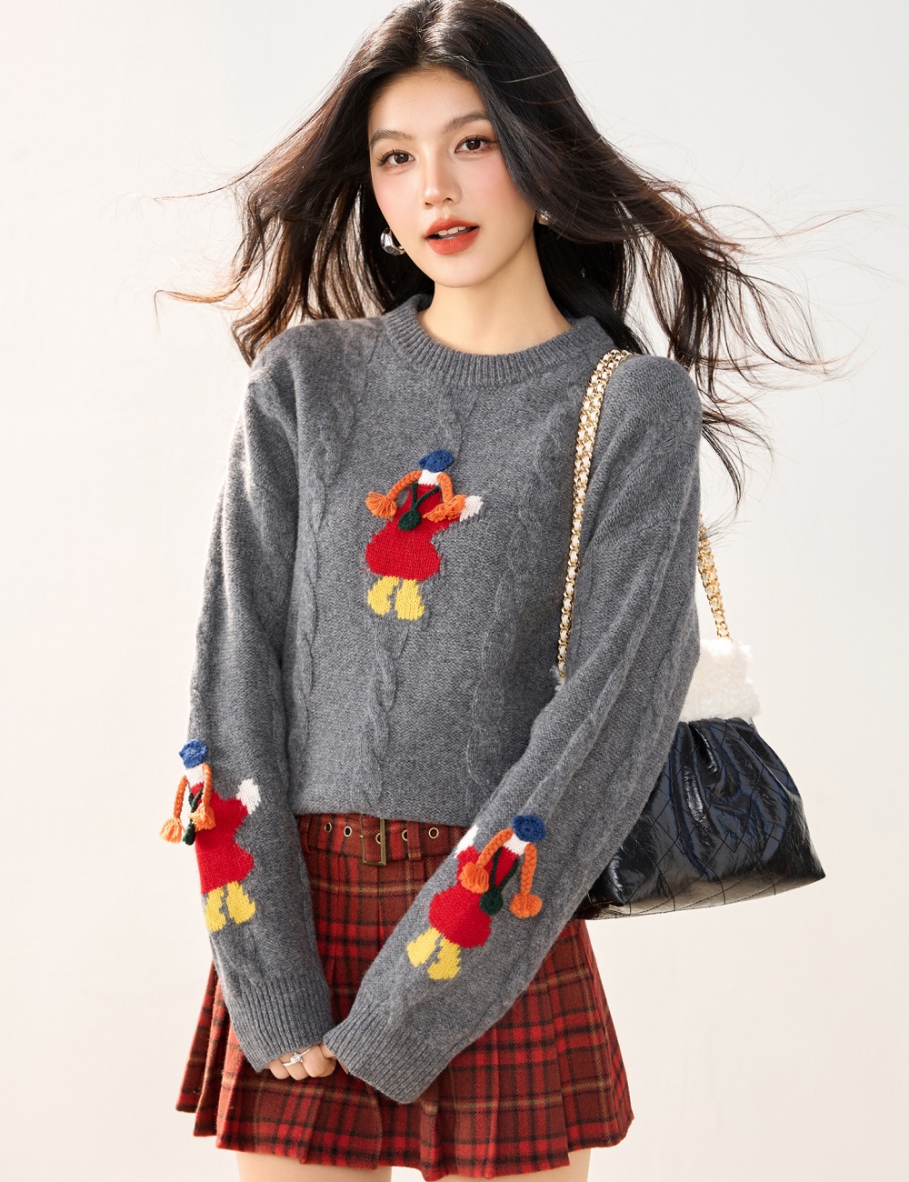 Autumn and winter round neck cartoon loose pullover sweater