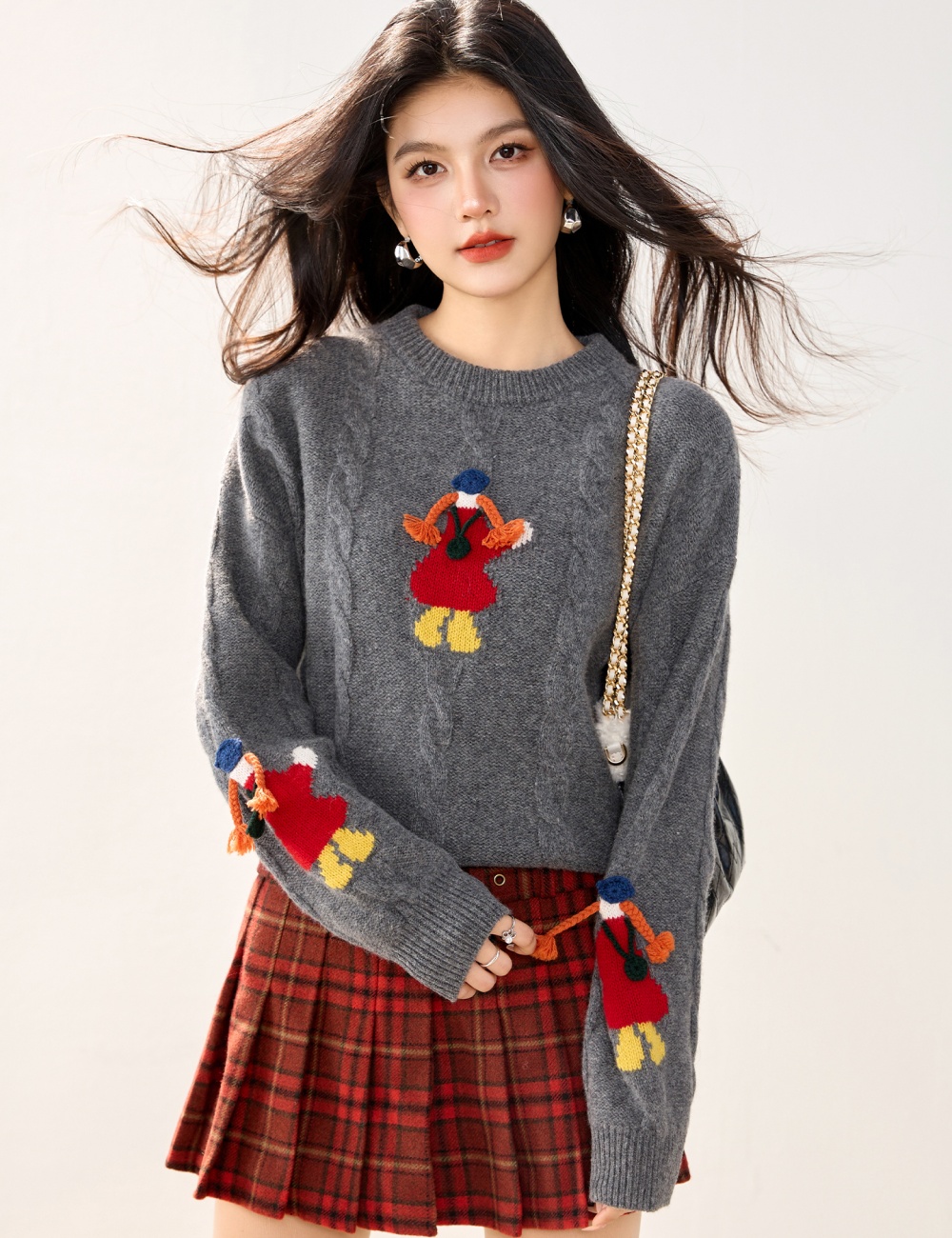 Autumn and winter round neck cartoon loose pullover sweater