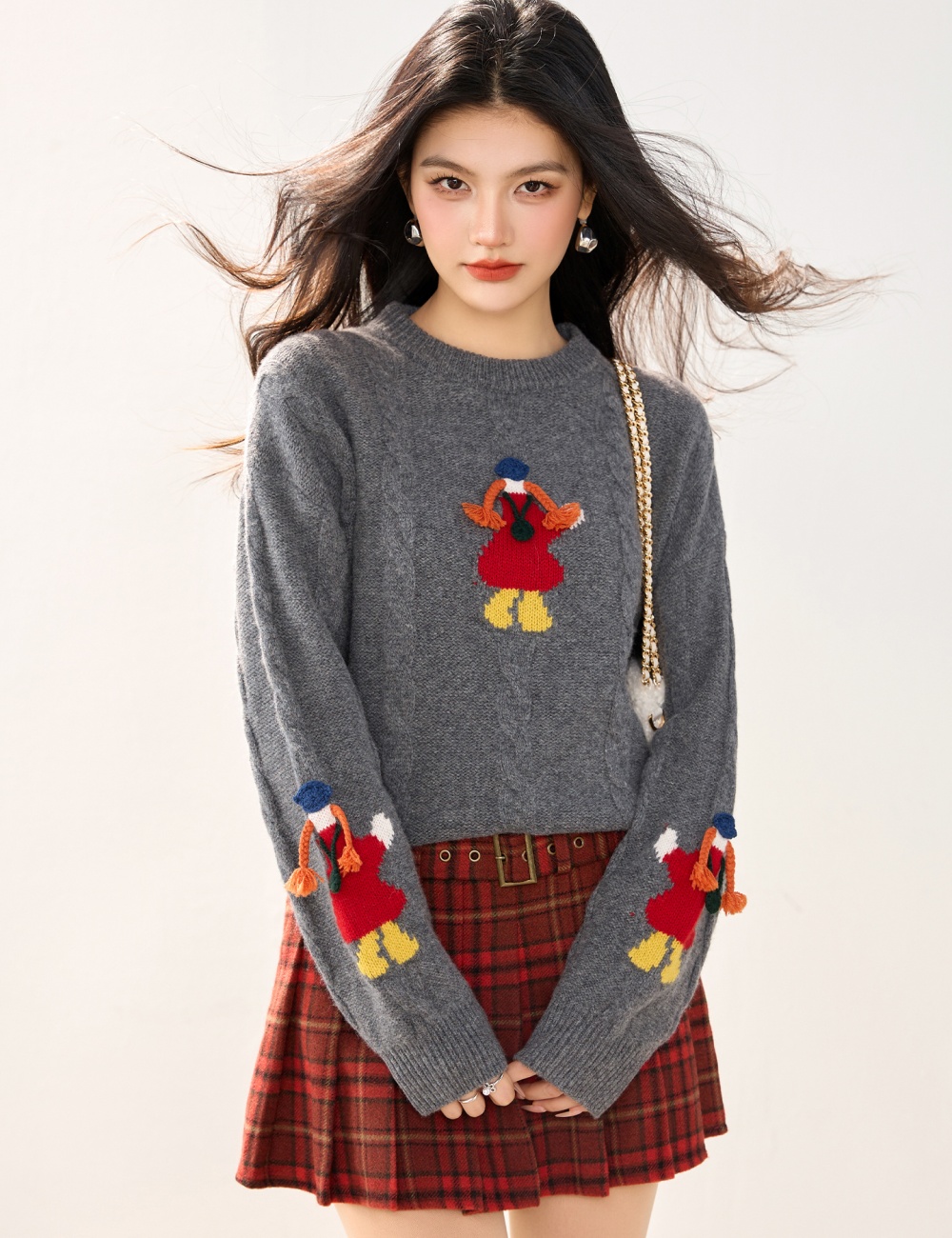 Autumn and winter round neck cartoon loose pullover sweater