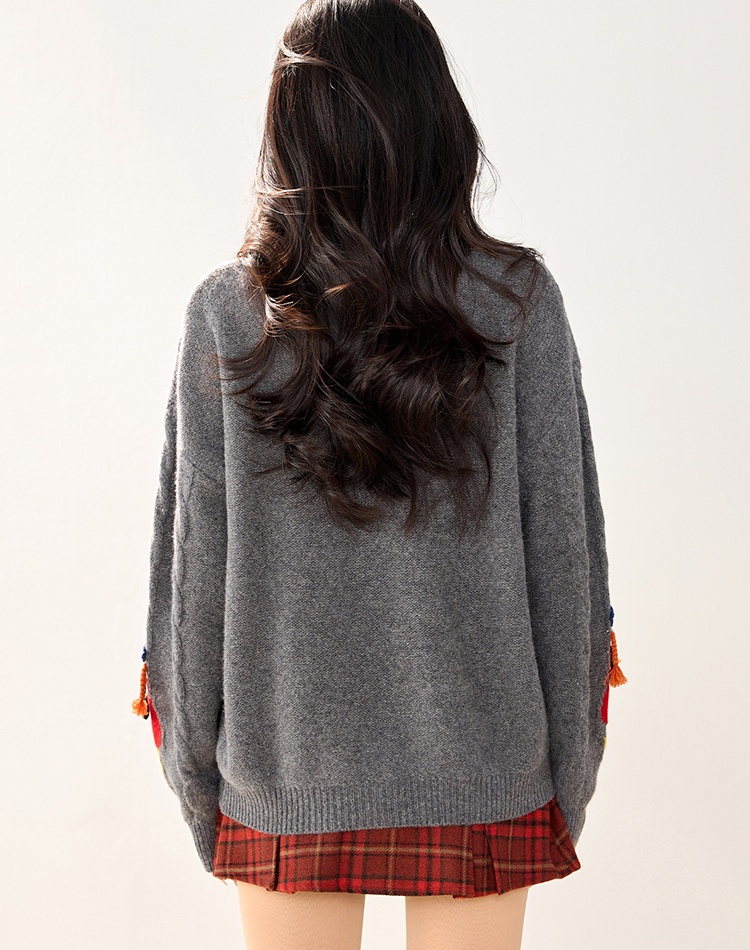 Autumn and winter round neck cartoon loose pullover sweater