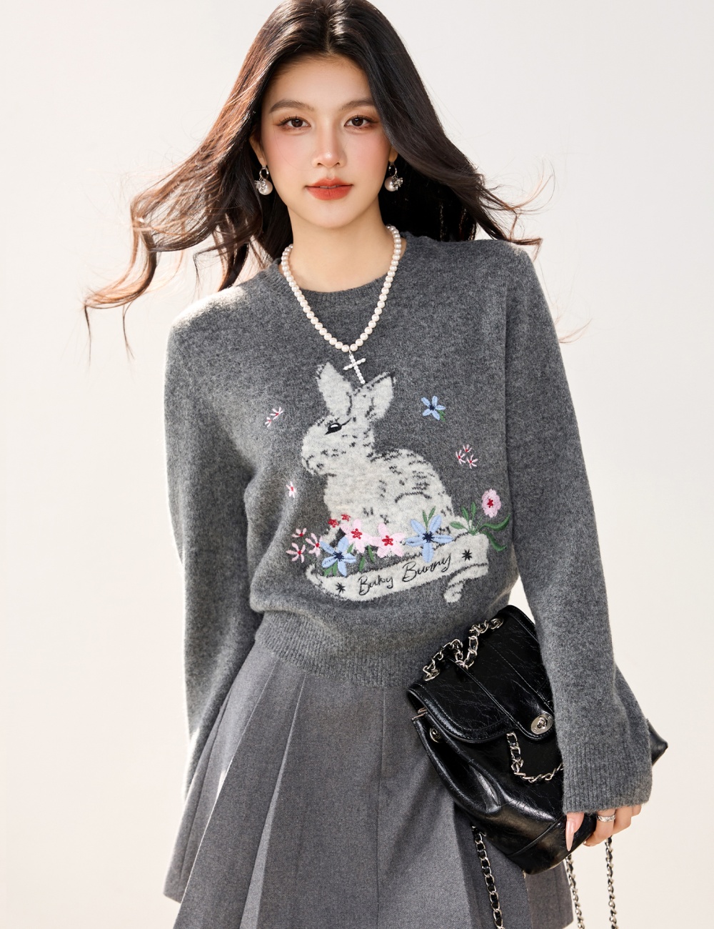 Jacquard round neck tops embroidery sweater for women