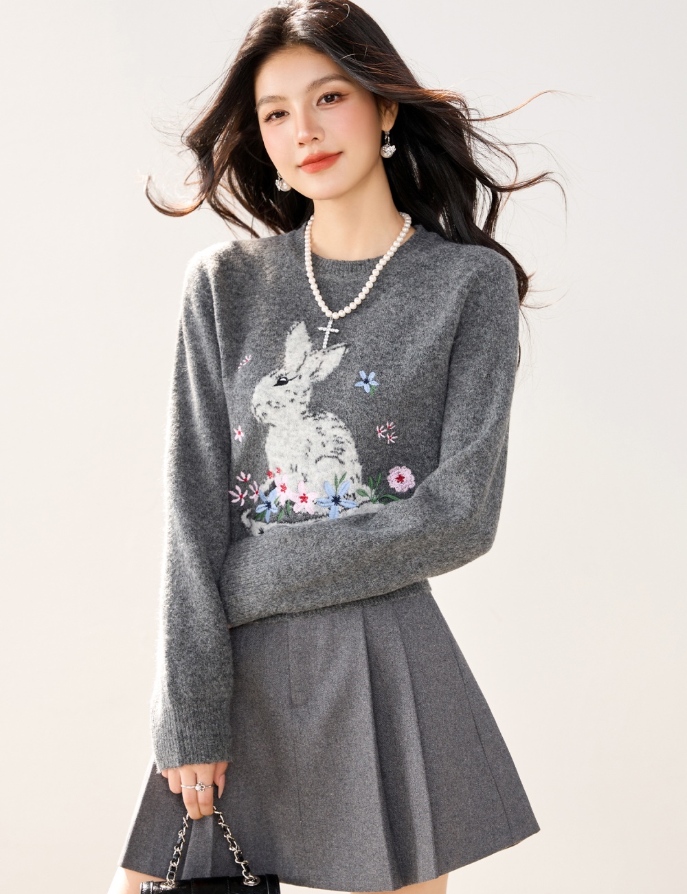 Jacquard round neck tops embroidery sweater for women