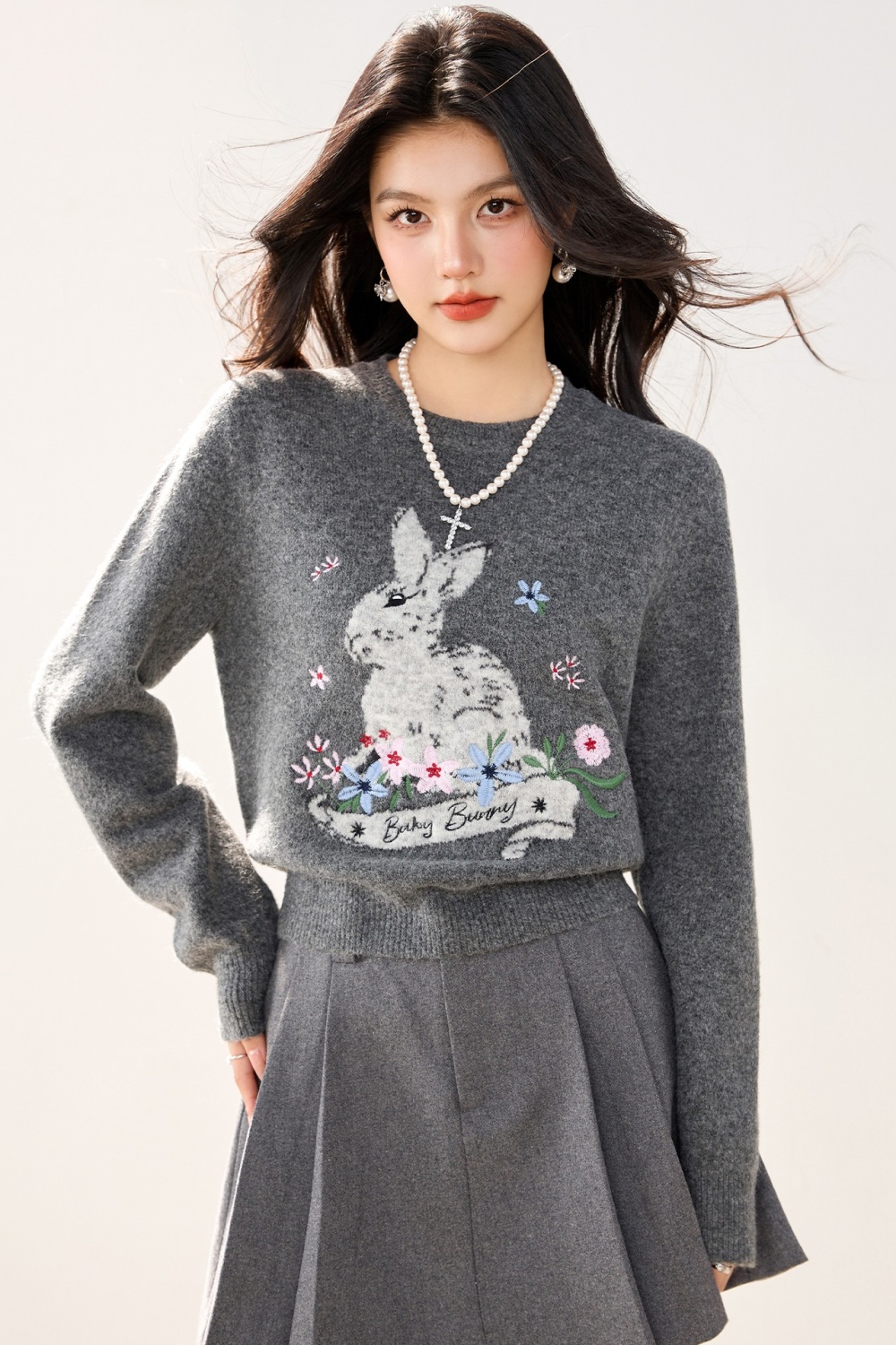 Jacquard round neck tops embroidery sweater for women