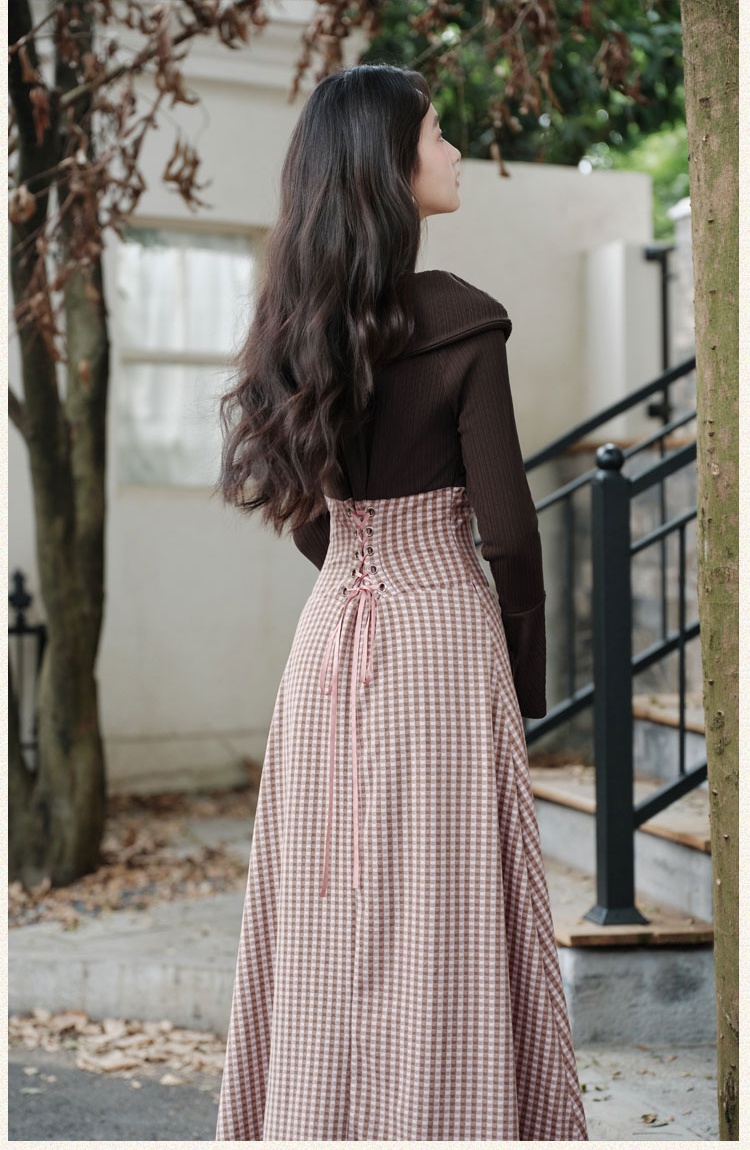 Plaid retro flat shoulder unique tender knitted dress