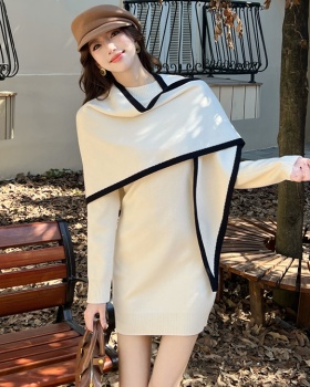 Niche cloak inside the ride dress 2pcs set for women