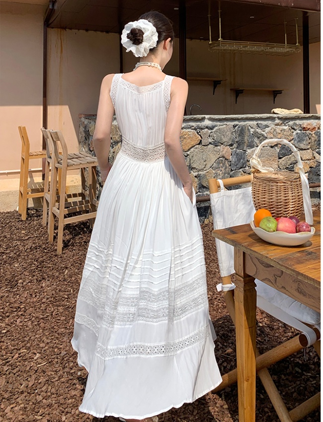 V-neck sleeveless lace vacation seaside dress for women