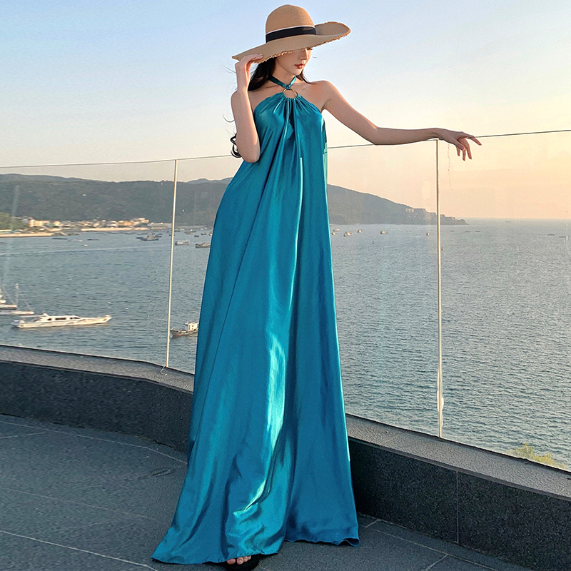 Sling halter big skirt vacation satin dress