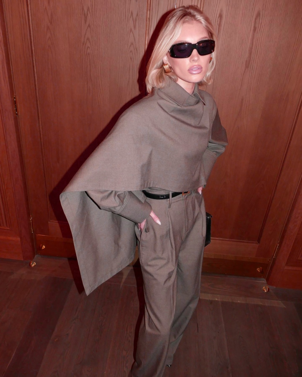 Modeling fashion shirt European style long pants a set