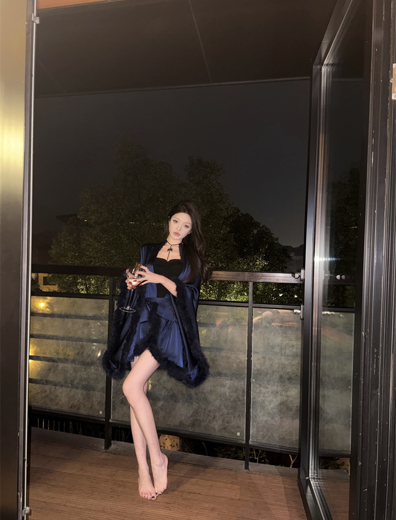 Short pinched waist nightgown satin frenum night dress