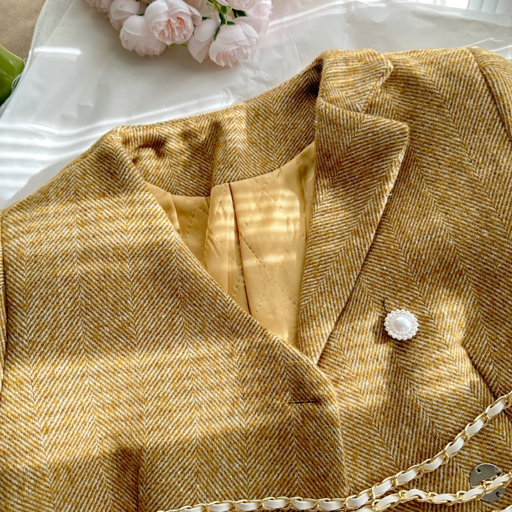 Chanelstyle winter short skirt wool jacket 2pcs set