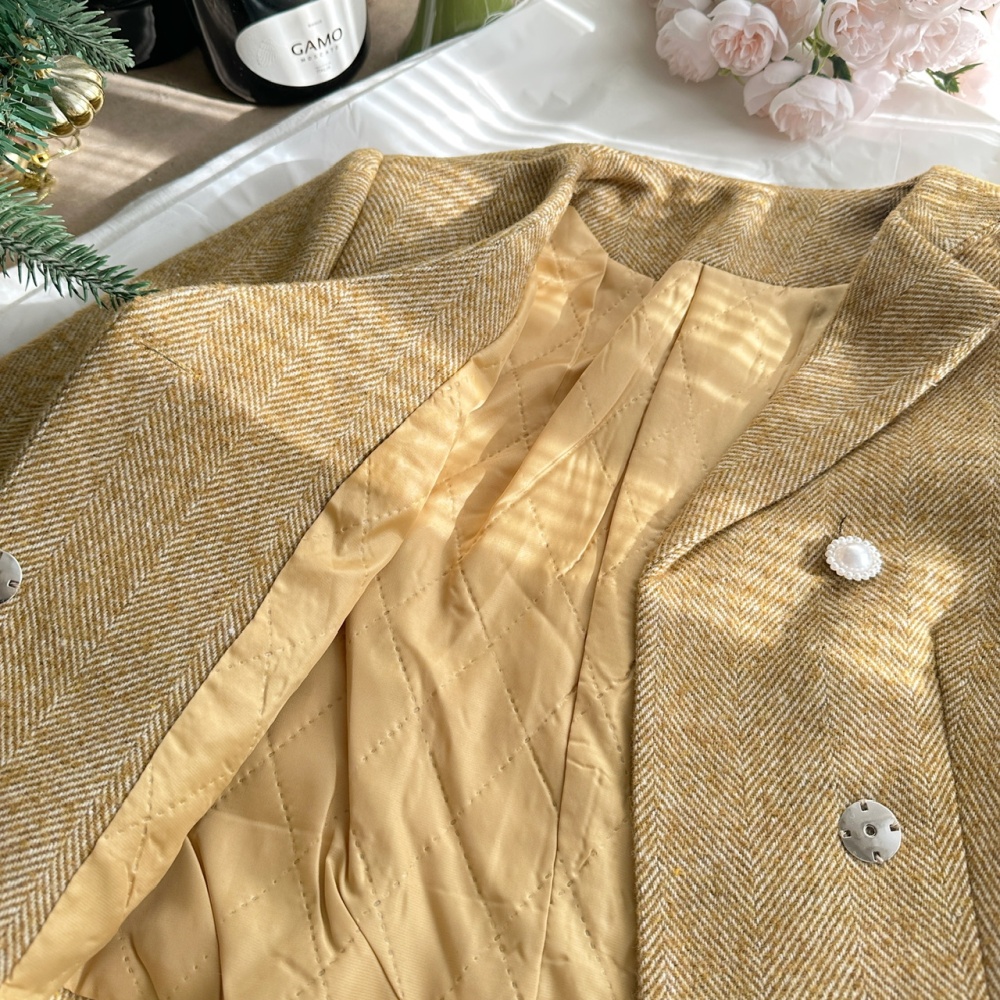 Chanelstyle winter short skirt wool jacket 2pcs set