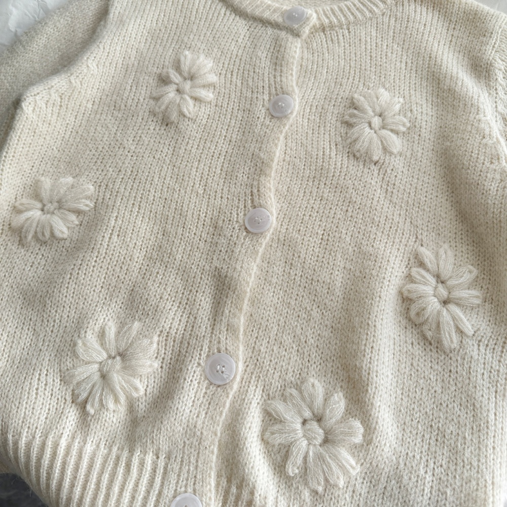 Round neck wool sweater loose shorts a set for women