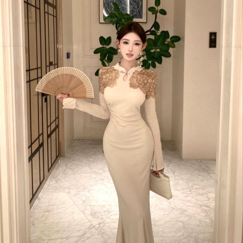 Knitted cheongsam inside the ride dress for women