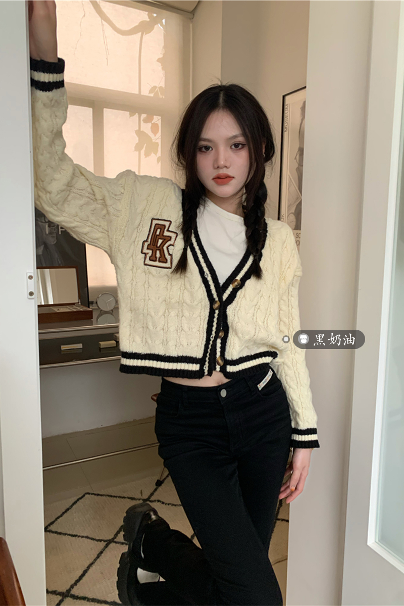 Retro autumn loose cardigan knitted college style sweater