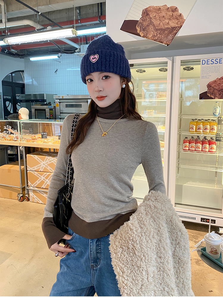 Pseudo-two sweater gray bottoming shirt for women