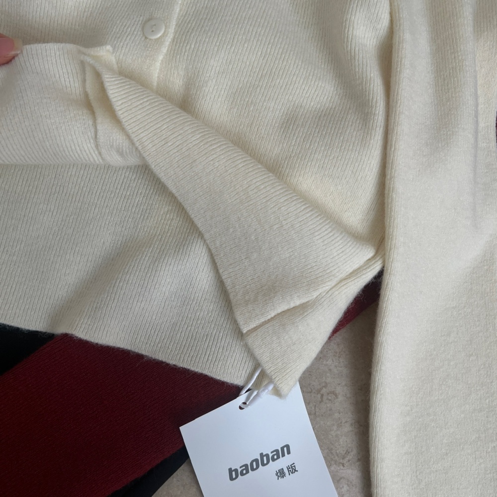 V-neck slim cardigan strapless knitted tops for women