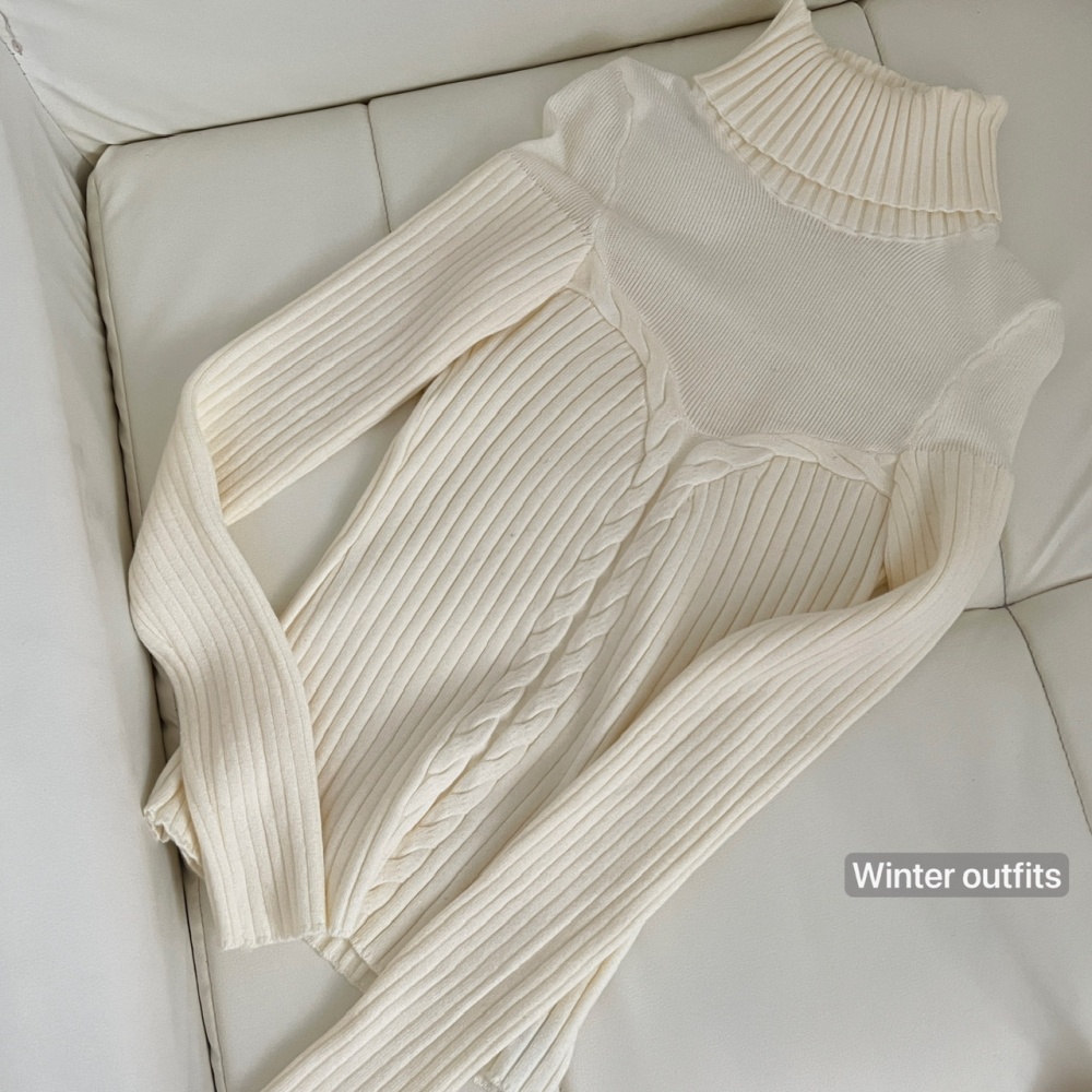 Bottoming inside the ride pinched waist slim sweater