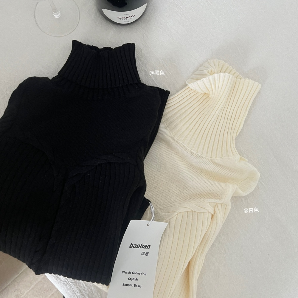 Bottoming inside the ride pinched waist slim sweater