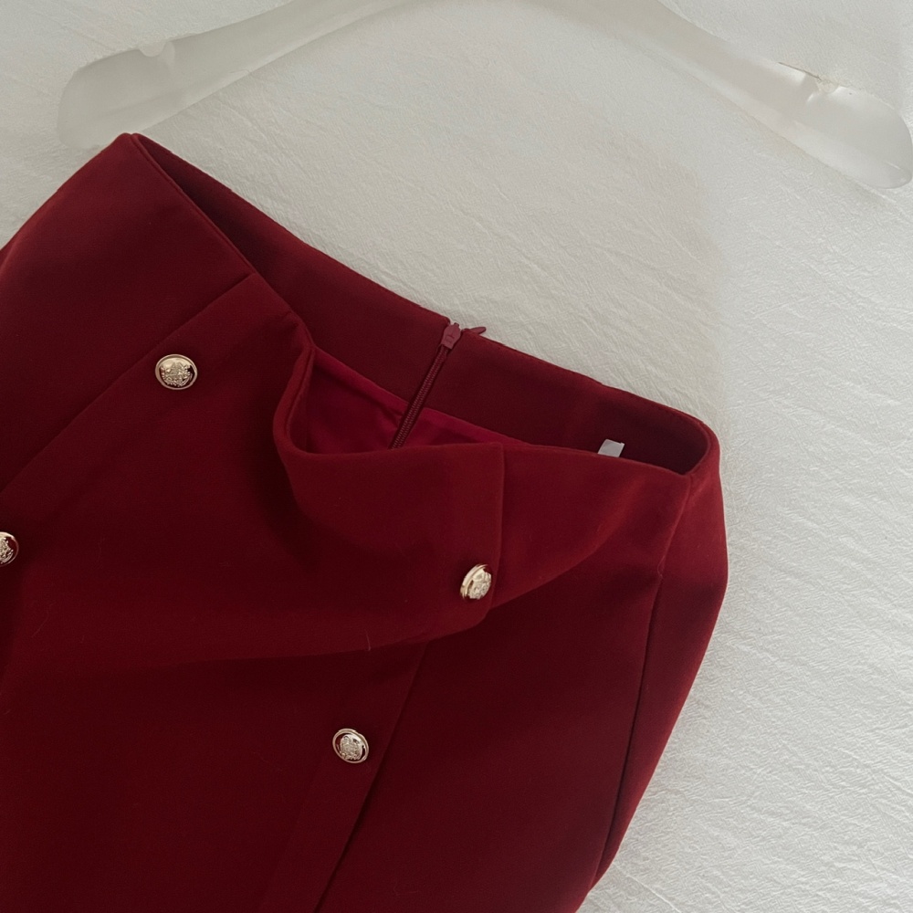 Autumn and winter niche short skirt enticement tops 2pcs set