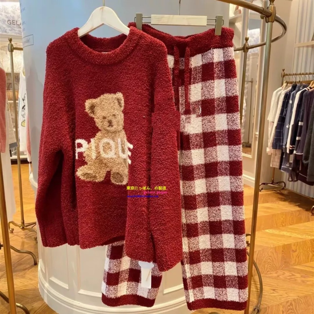 Red Japanese style Casual homewear pajamas a set for women
