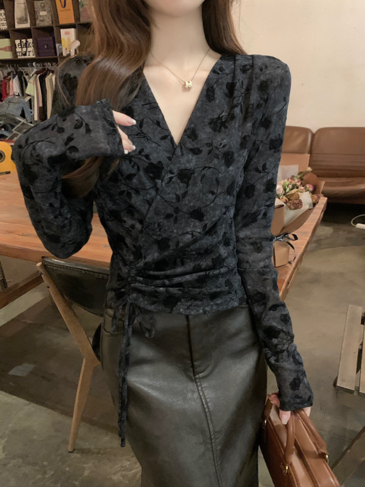 V-neck slim tops France style temperament shirt