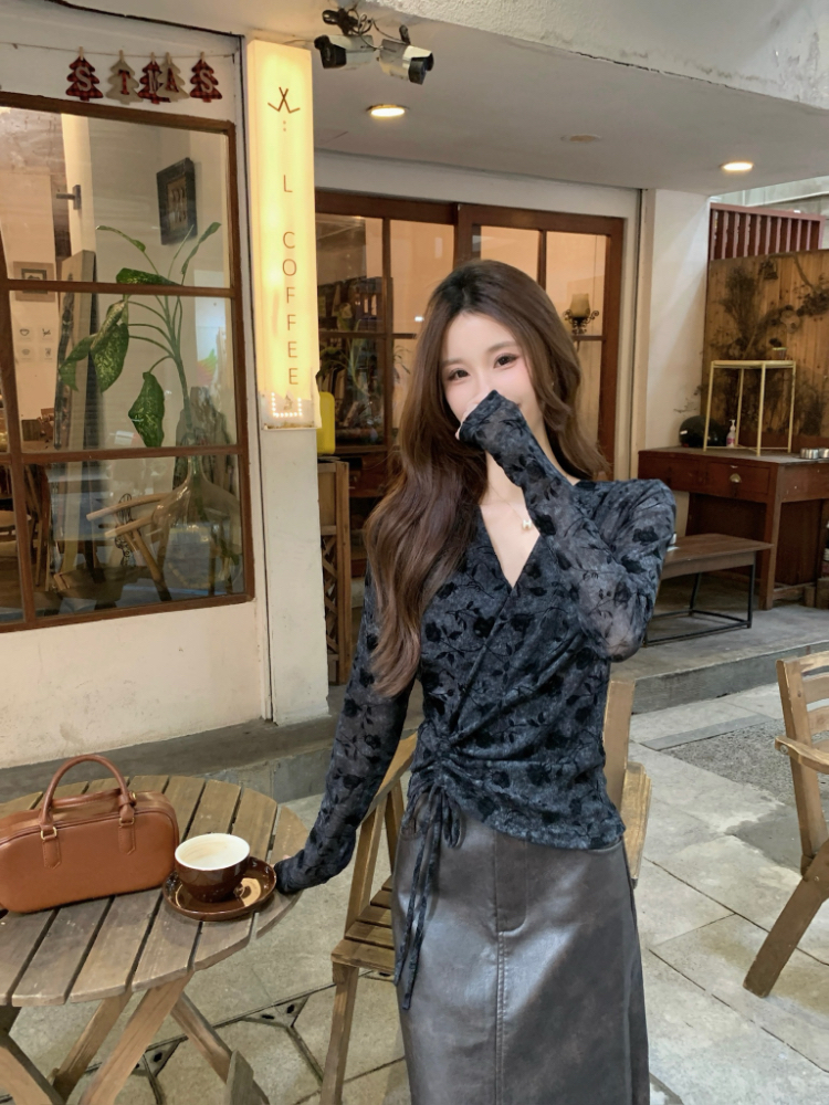 V-neck slim tops France style temperament shirt