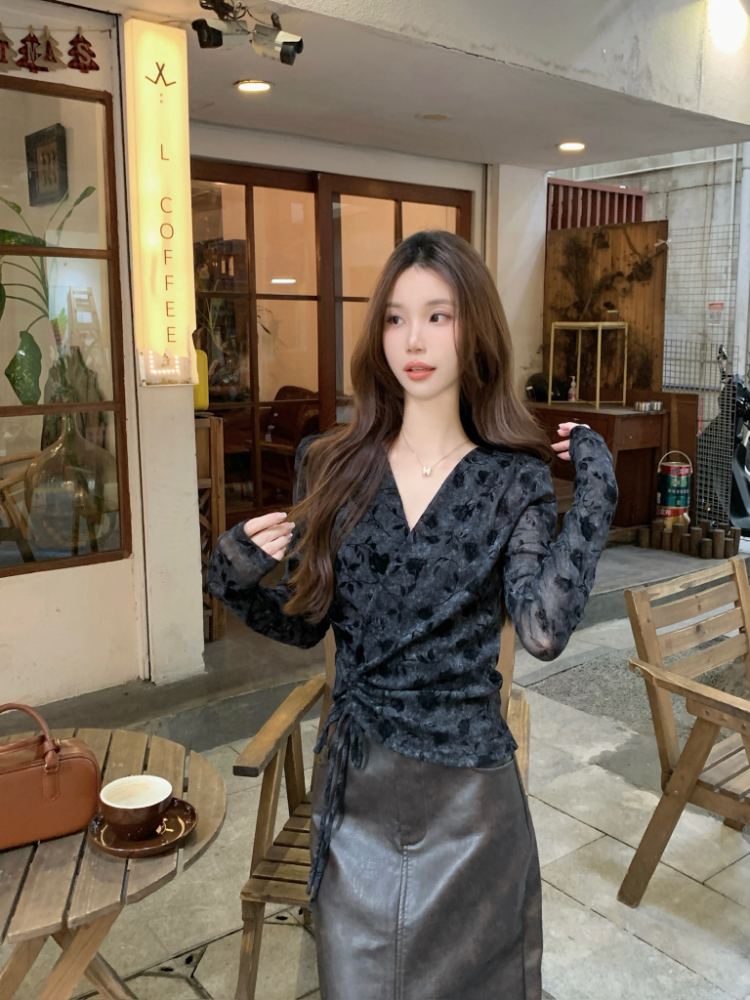 V-neck slim tops France style temperament shirt