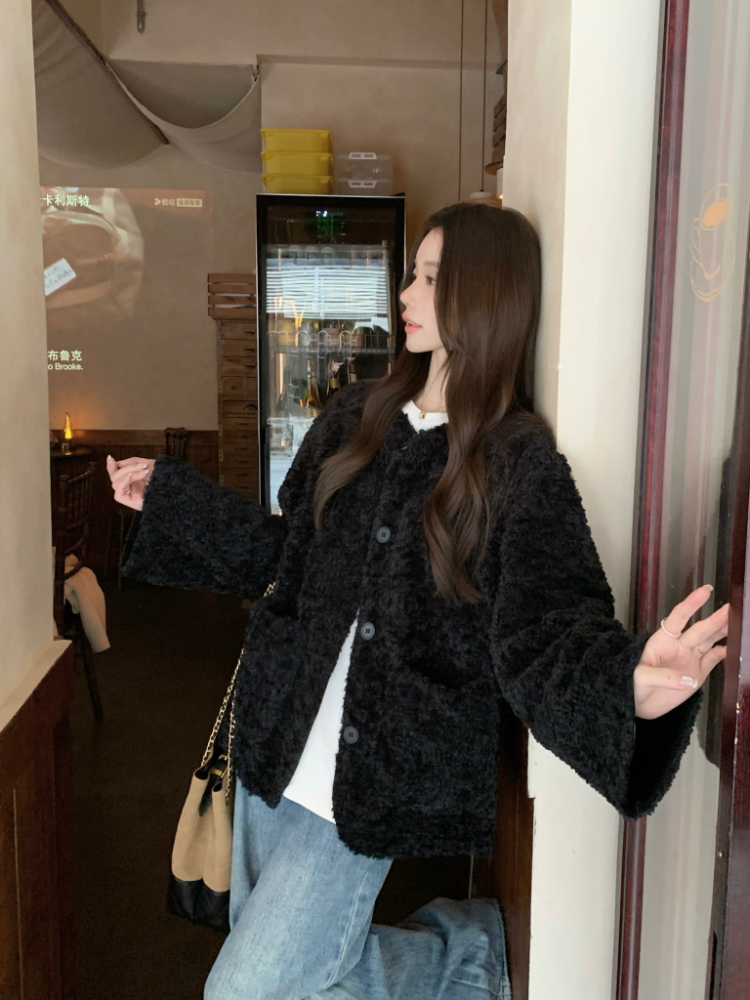 Winter all-match loose lambs wool round neck retro coat