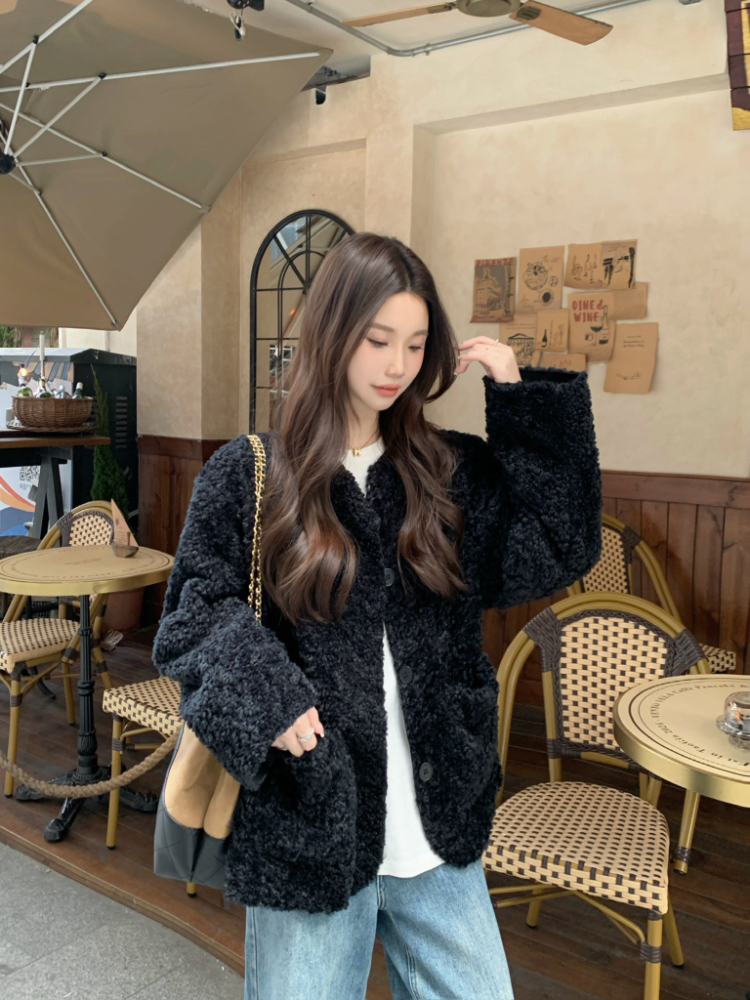 Winter all-match loose lambs wool round neck retro coat