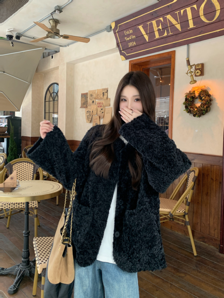 Winter all-match loose lambs wool round neck retro coat