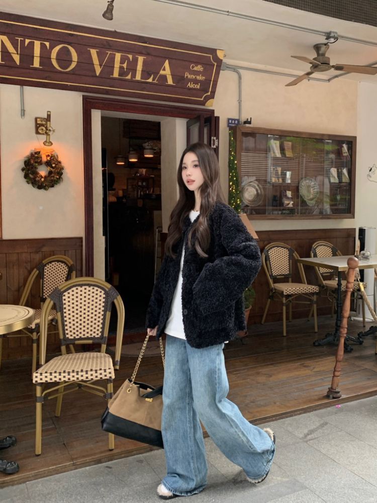 Winter all-match loose lambs wool round neck retro coat