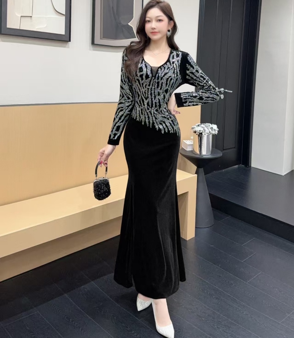 Rhinestone fashion dress V-neck package hip long dress