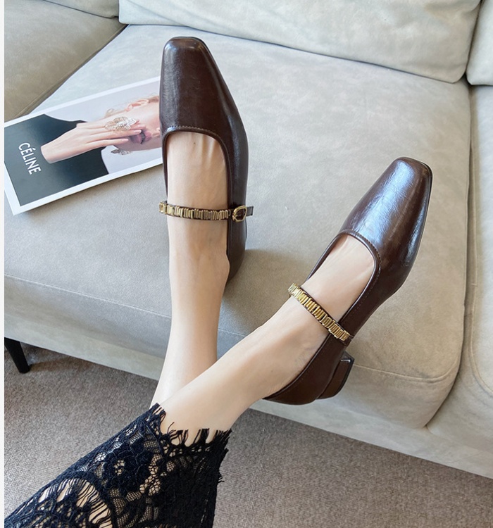 Low France style autumn shoes