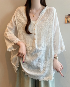 Embroidery large yard lace tops white V-neck shirt for women