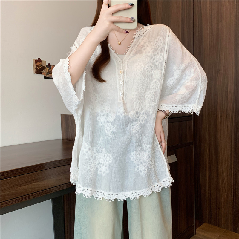 Embroidery large yard lace tops white V-neck shirt for women