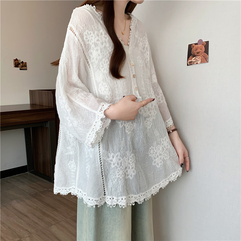 Embroidery large yard lace tops white V-neck shirt for women