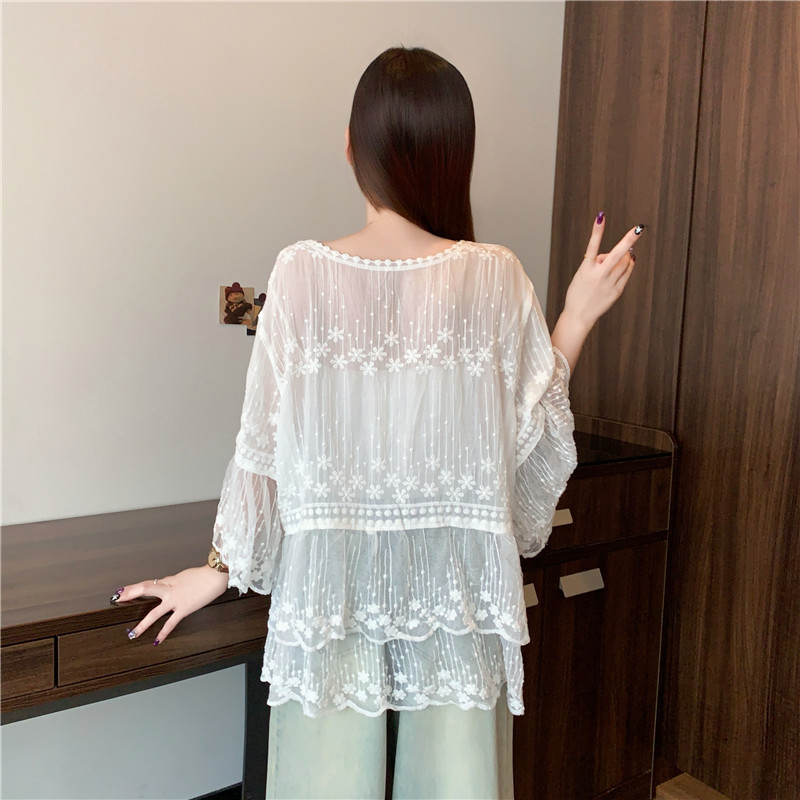 Lace Cover belly retro trumpet sleeves sun shirt