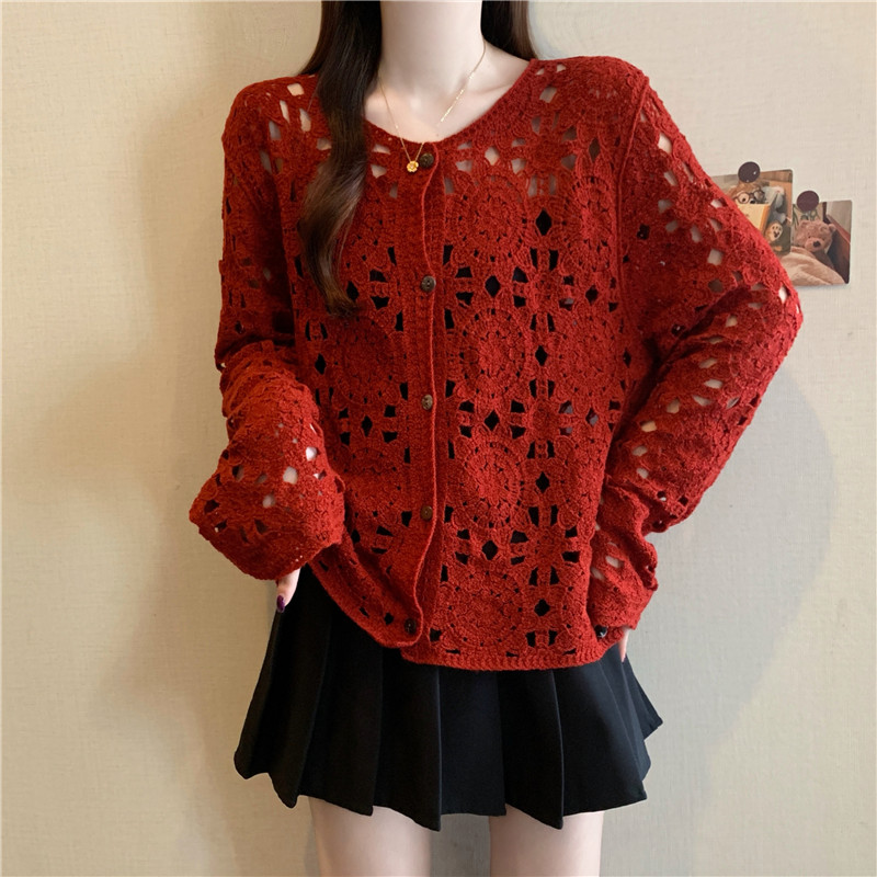 Show young hollow tops knitted crochet coat