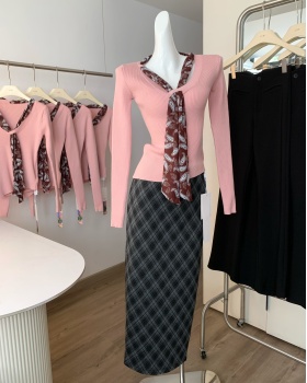 V-neck winter tops pink scarves 2pcs set for women