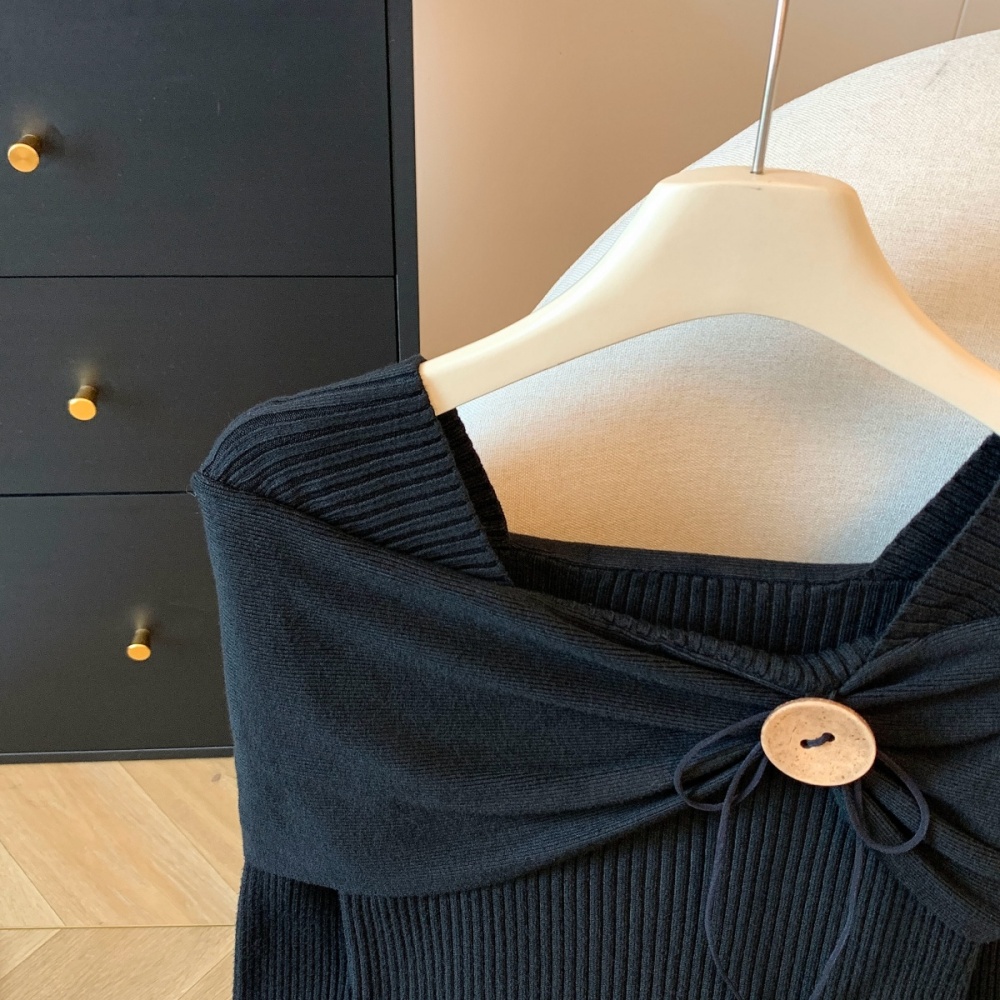 Autumn and winter horizontal collar tops bottoming sweater