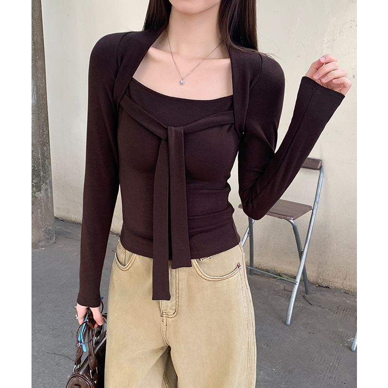 Slim inside the ride square collar T-shirt for women