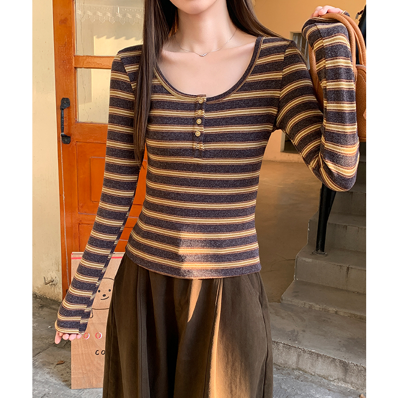 U-neck stripe bottoming shirt inside the ride slim tops