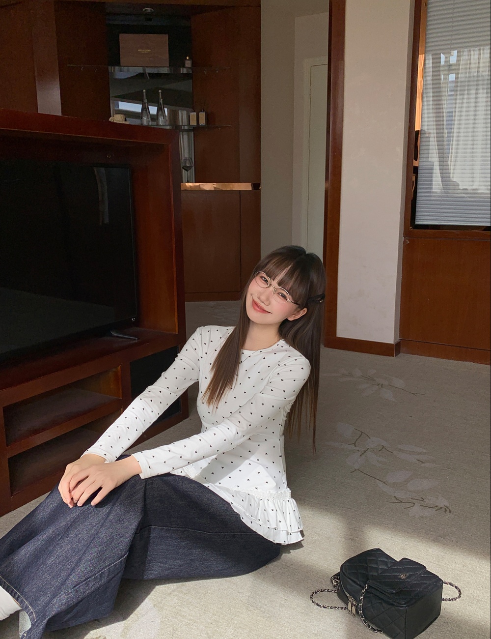 Slim inside the ride bottoming shirt white heart tops